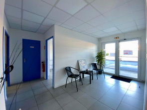 Local Professionnel en location &agrave; Tournefeuille /  13 m&sup2;
